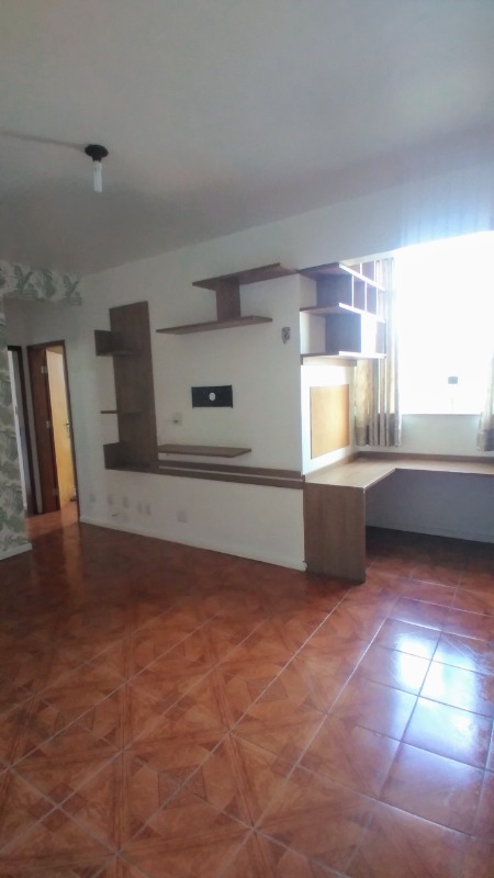 Apartamento à venda com 2 quartos, 70m² - Foto 1