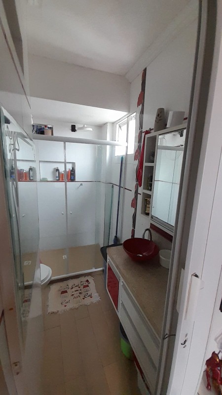 Apartamento à venda com 2 quartos, 70m² - Foto 13