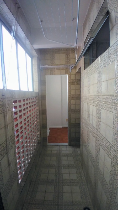 Apartamento à venda com 2 quartos, 70m² - Foto 9