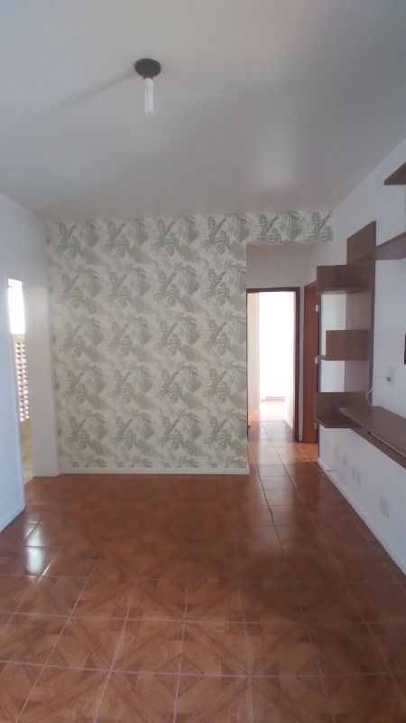 Apartamento à venda com 2 quartos, 70m² - Foto 2