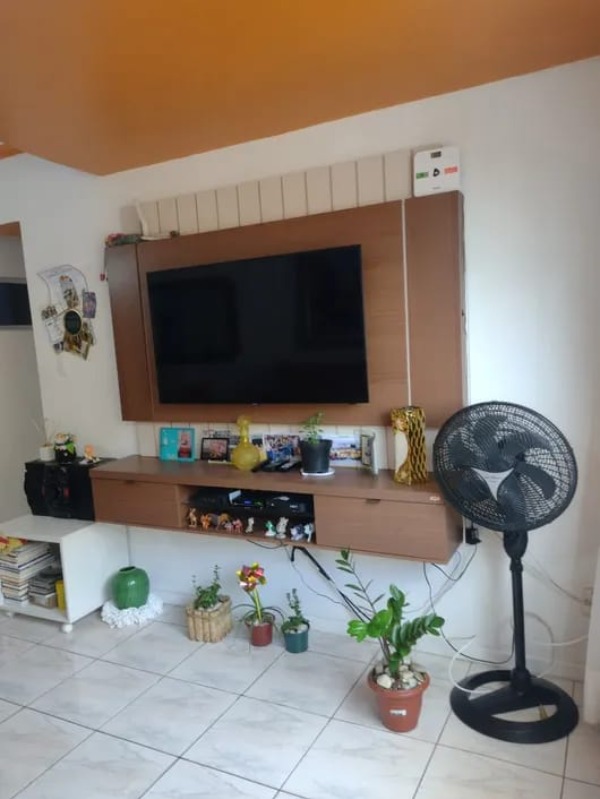 Apartamento à venda com 3 quartos, 76m² - Foto 4