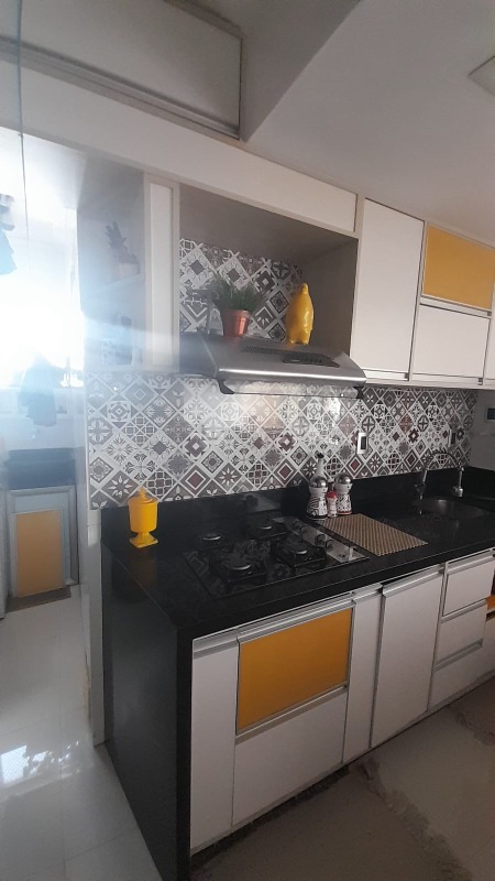 Apartamento à venda com 2 quartos, 70m² - Foto 10