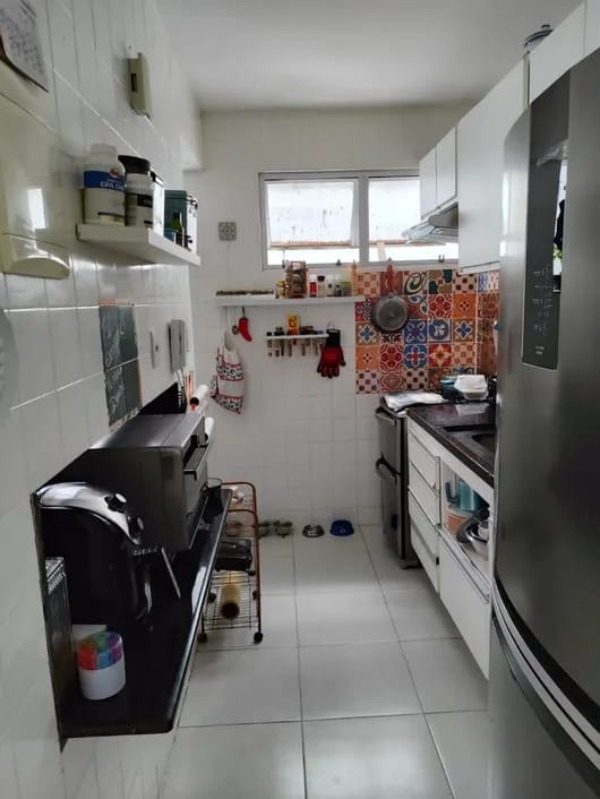 Apartamento à venda com 2 quartos, 81m² - Foto 2