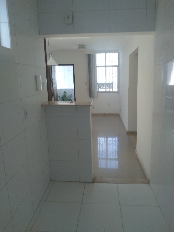 Apartamento à venda com 2 quartos, 57m² - Foto 3