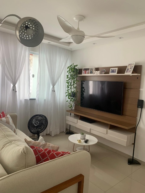 Apartamento à venda com 3 quartos, 90m² - Foto 2