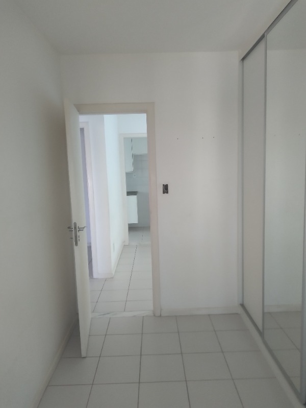 Apartamento à venda com 3 quartos, 75m² - Foto 10