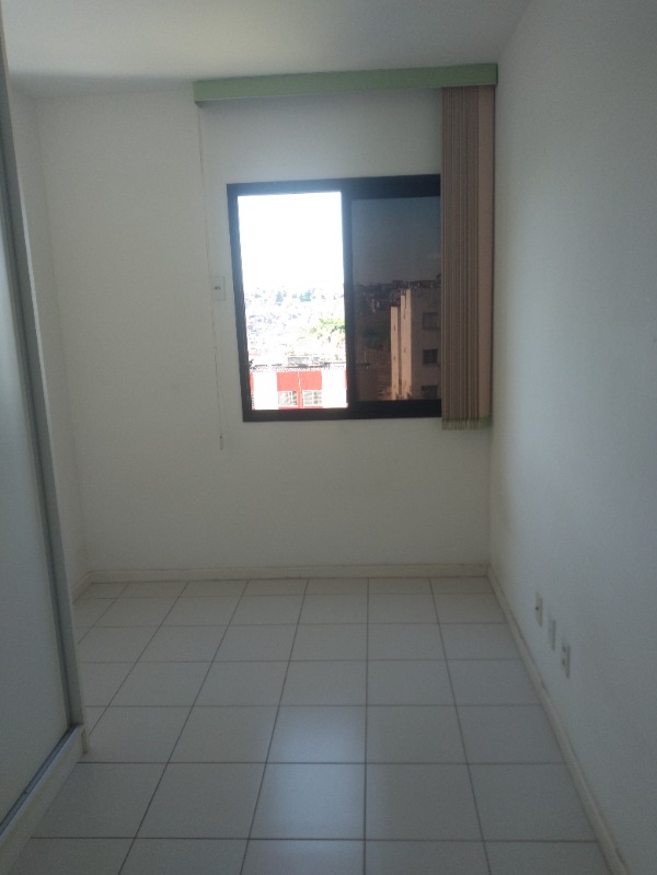 Apartamento à venda com 3 quartos, 75m² - Foto 6