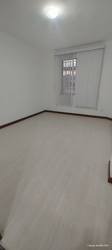 Apartamento à venda com 1 quarto, 50m² - Foto 2