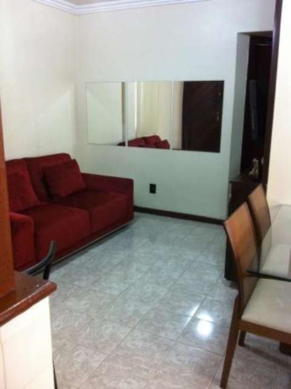 Apartamento à venda com 2 quartos, 60m² - Foto 5