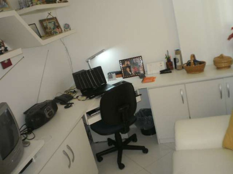 Apartamento à venda com 2 quartos, 60m² - Foto 3