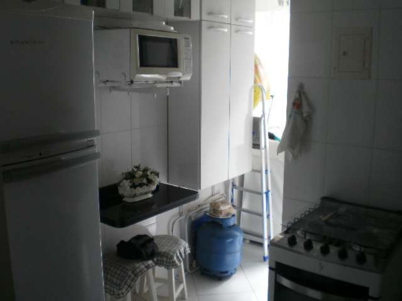 Apartamento à venda com 2 quartos, 60m² - Foto 7