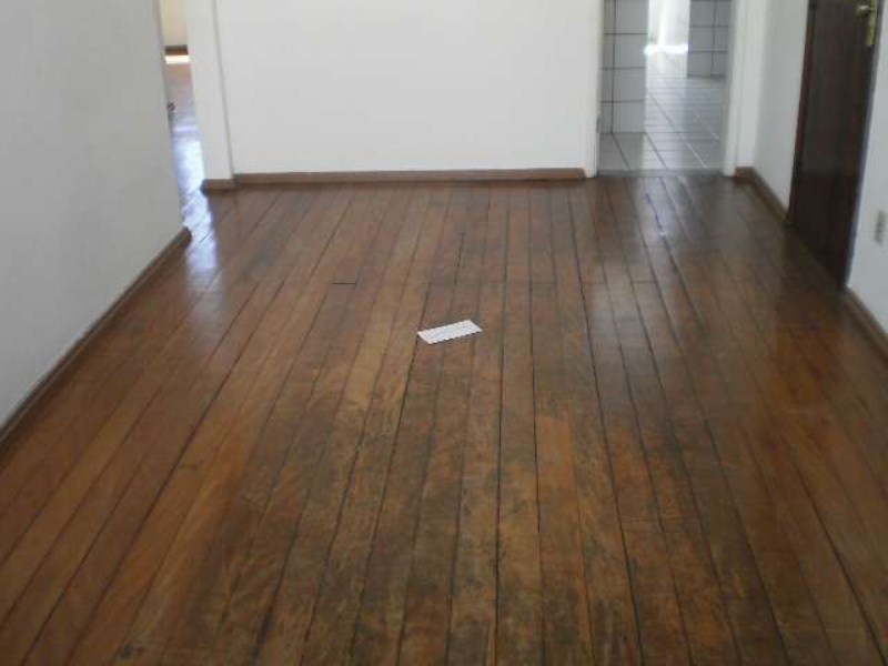 Apartamento à venda com 2 quartos, 75m² - Foto 1