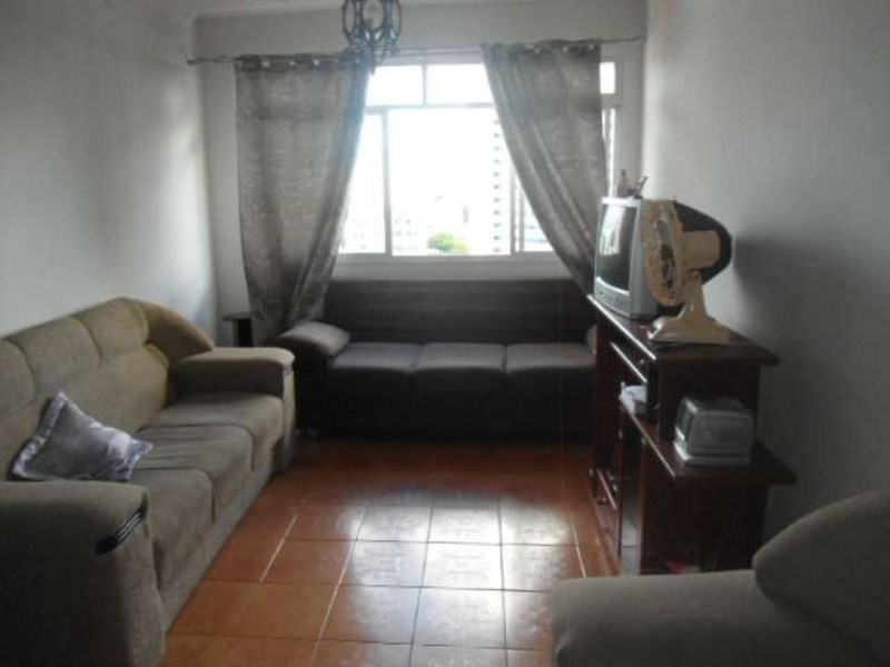 Apartamento à venda com 2 quartos, 72m² - Foto 2