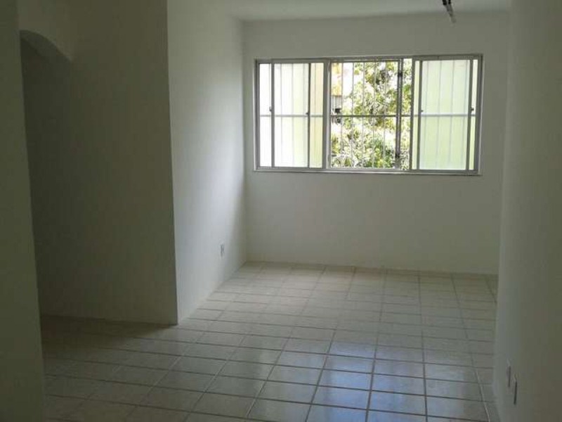 Apartamento à venda com 2 quartos, 65m² - Foto 1