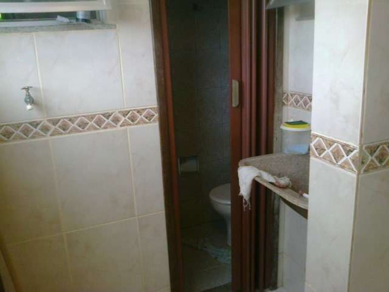 Apartamento à venda com 2 quartos, 60m² - Foto 3