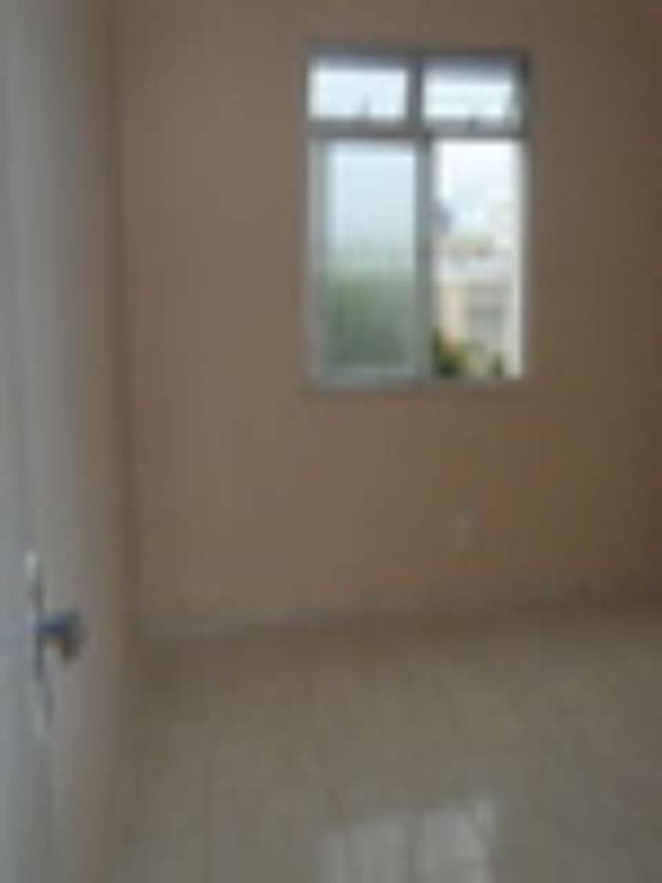 Apartamento à venda com 2 quartos, 70m² - Foto 3