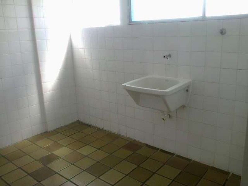 Apartamento à venda com 2 quartos, 60m² - Foto 11