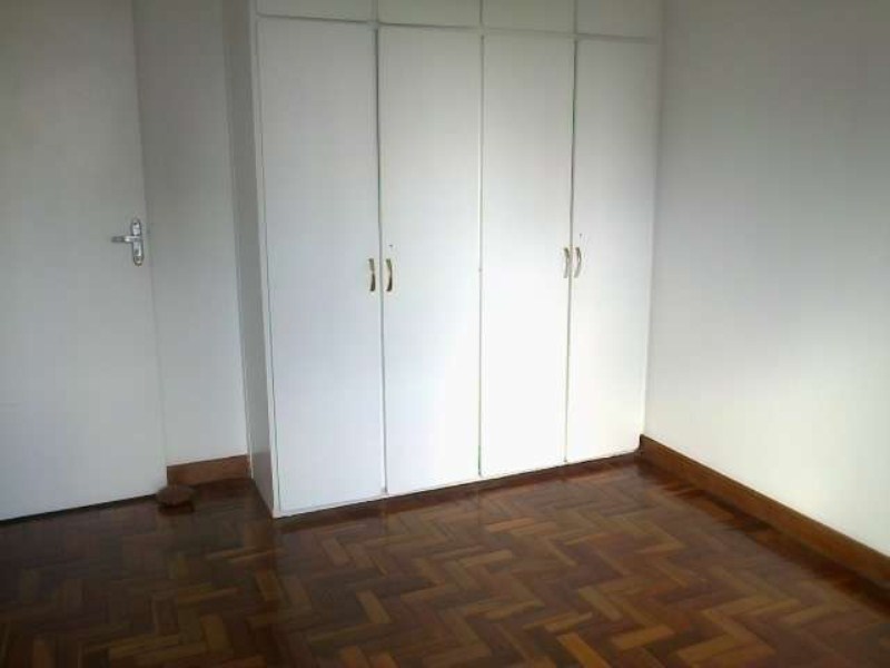 Apartamento à venda com 2 quartos, 60m² - Foto 3