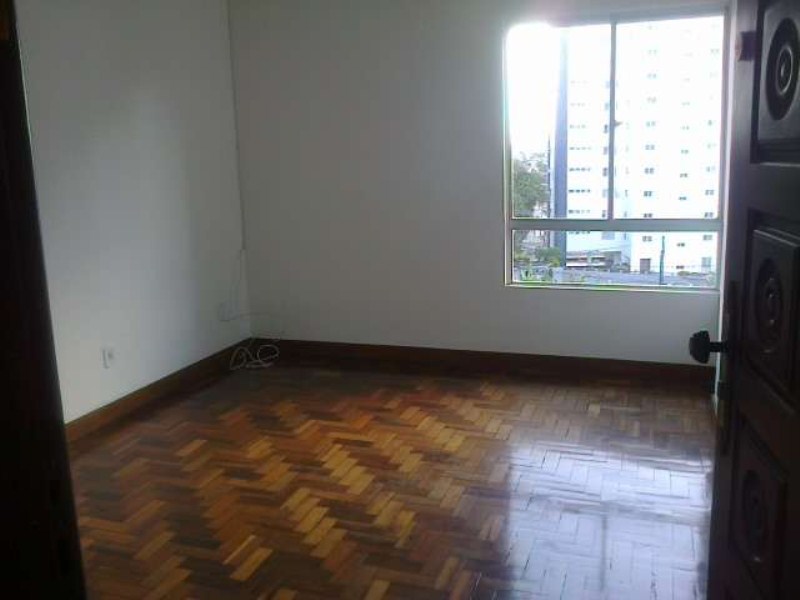 Apartamento à venda com 2 quartos, 60m² - Foto 1