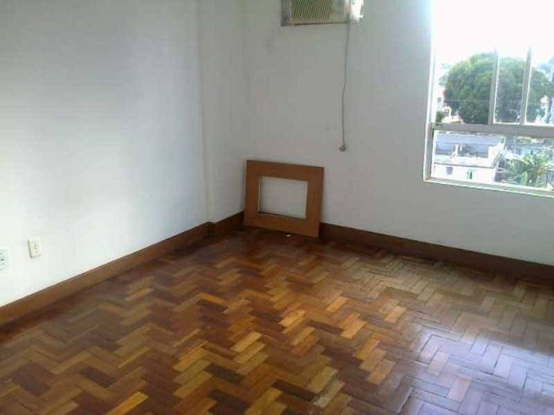 Apartamento à venda com 2 quartos, 60m² - Foto 2