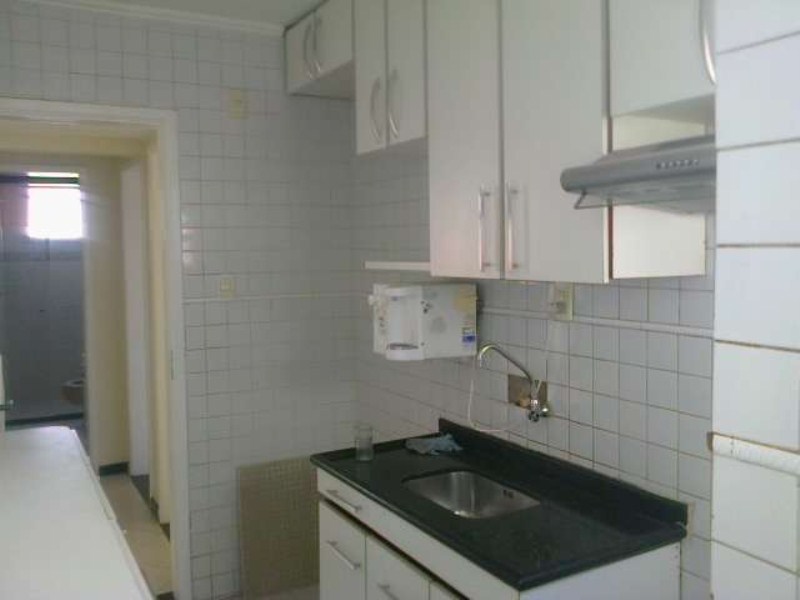 Apartamento à venda com 2 quartos, 70m² - Foto 5