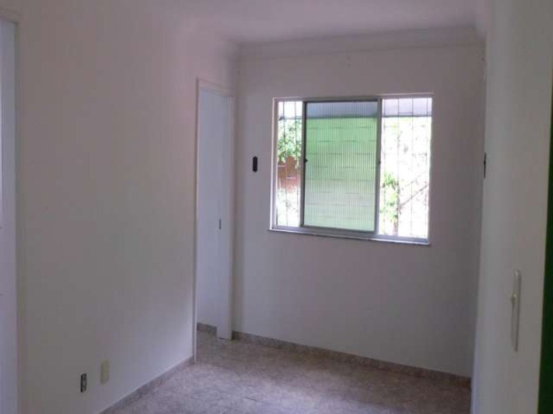 Apartamento à venda com 2 quartos, 60m² - Foto 3