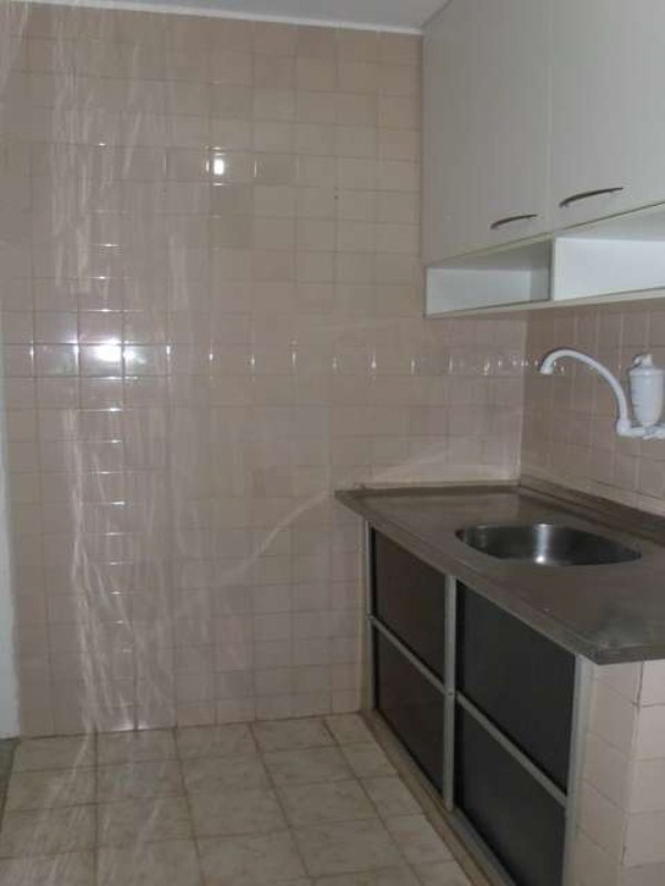 Apartamento à venda com 2 quartos, 60m² - Foto 7