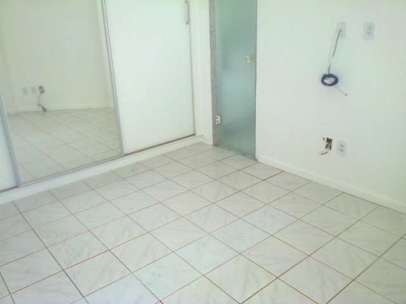 Apartamento à venda com 3 quartos, 80m² - Foto 5