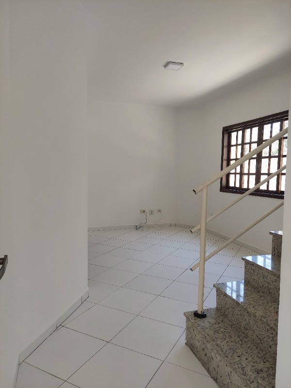 Sobrado à venda com 3 quartos, 100m² - Foto 9