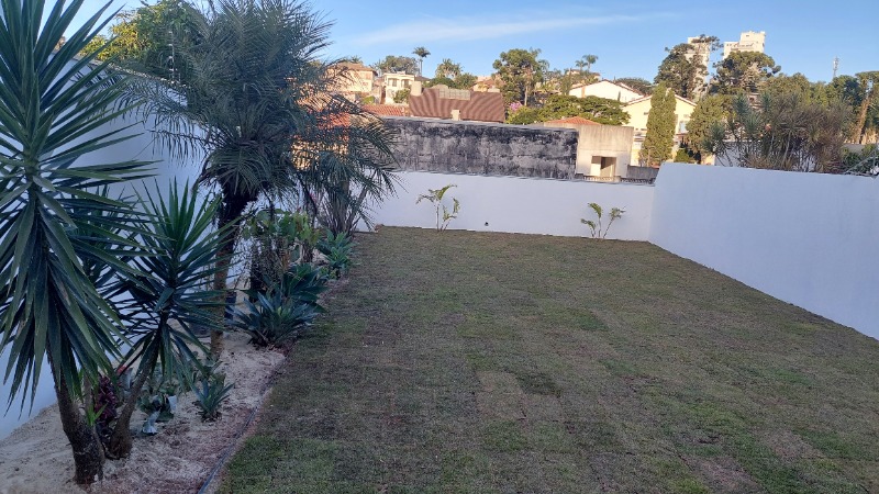 Casa à venda e aluguel com 3 quartos, 450m² - Foto 20