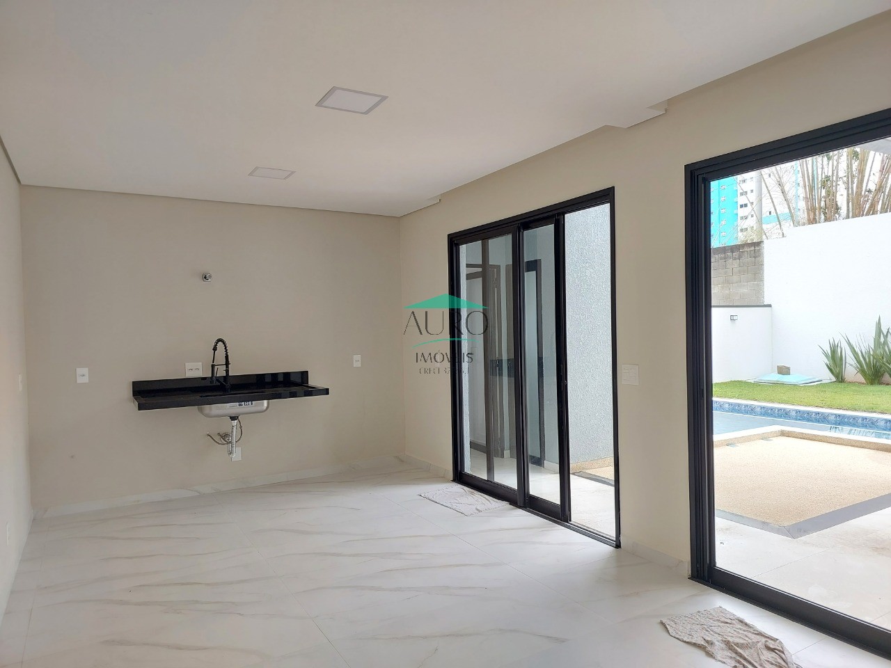 Sobrado à venda com 3 quartos, 260m² - Foto 4