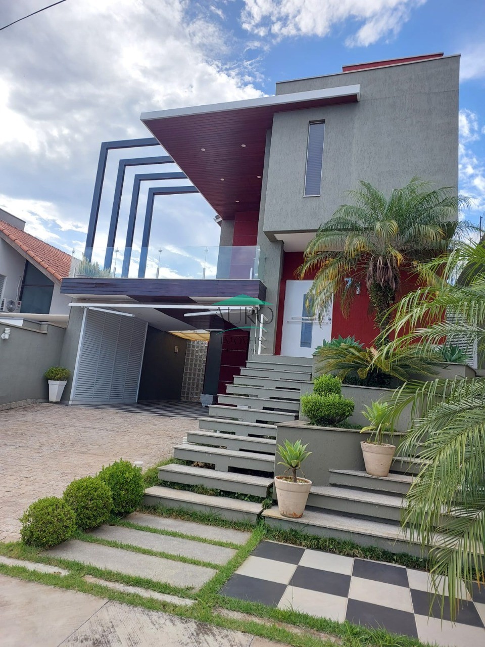 Sobrado, 3 quartos, 270 m² - Foto 1