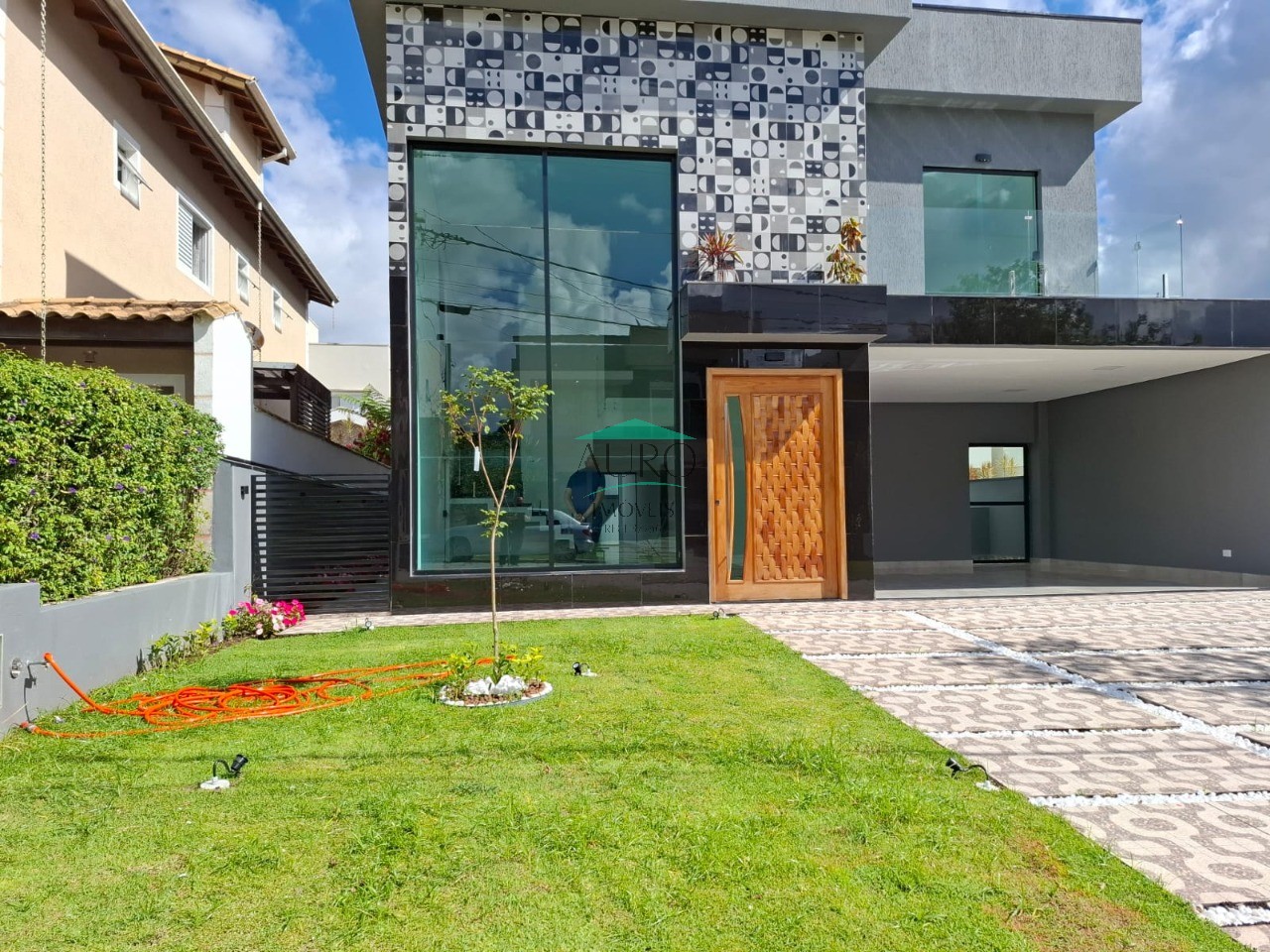Sobrado, 3 quartos, 319 m² - Foto 3