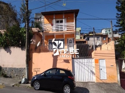 Casa à venda com 3 quartos, 320m² - Foto 1