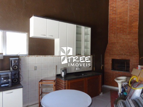 Casa à venda com 3 quartos, 380m² - Foto 24