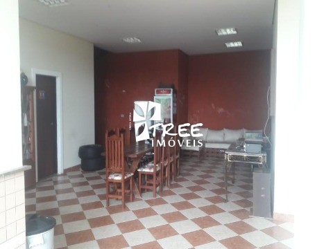 Casa à venda com 2 quartos, 250m² - Foto 13