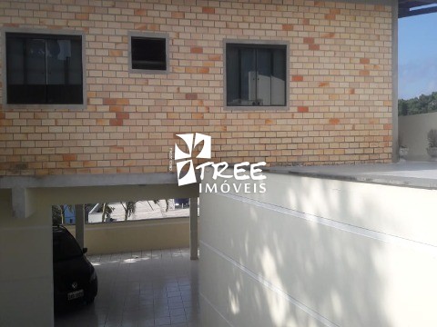 Casa à venda e aluguel com 3 quartos, 293m² - Foto 3