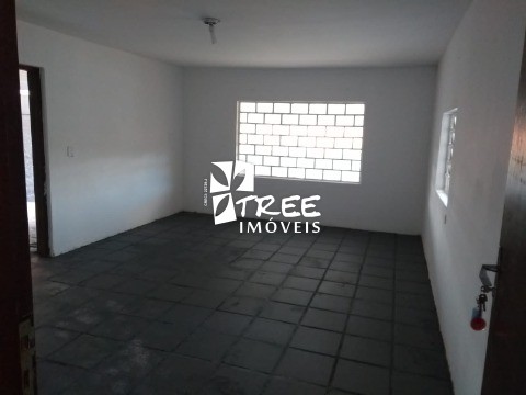 Casa para alugar com 2 quartos, 250m² - Foto 25