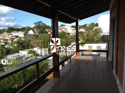 Casa para alugar com 2 quartos, 250m² - Foto 12