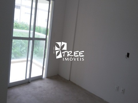 Apartamento à venda com 3 quartos, 83m² - Foto 2