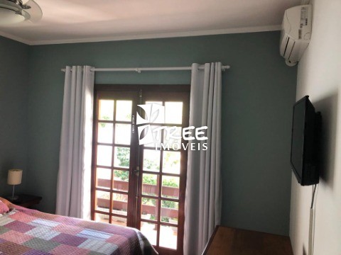 Casa à venda com 3 quartos, 264m² - Foto 10