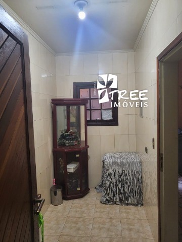 Casa à venda e aluguel com 3 quartos, 200m² - Foto 5