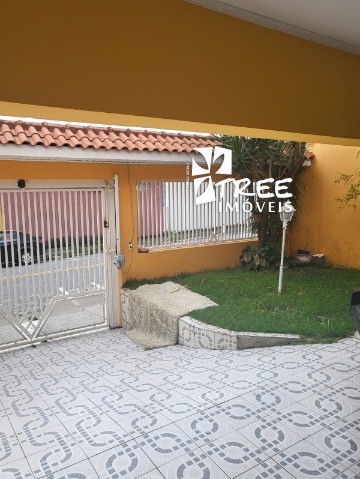 Casa à venda e aluguel com 3 quartos, 200m² - Foto 2