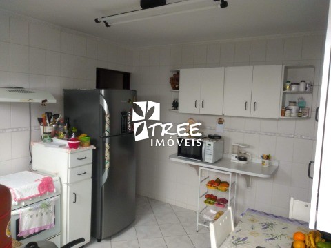 Casa à venda com 2 quartos, 132m² - Foto 12