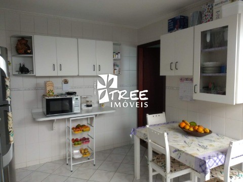 Casa à venda com 2 quartos, 132m² - Foto 11