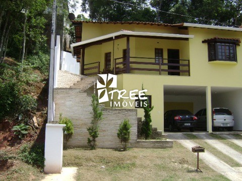 Casa à venda com 4 quartos, 220m² - Foto 2