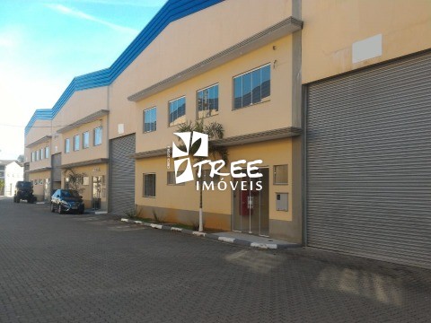 Depósito-Galpão-Armazém para alugar, 700m² - Foto 1