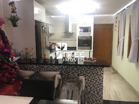 Casa à venda com 3 quartos, 180m² - Foto 4