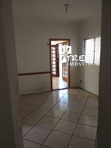 Casa à venda com 3 quartos, 300m² - Foto 6