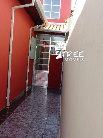 Casa à venda com 3 quartos, 240m² - Foto 4